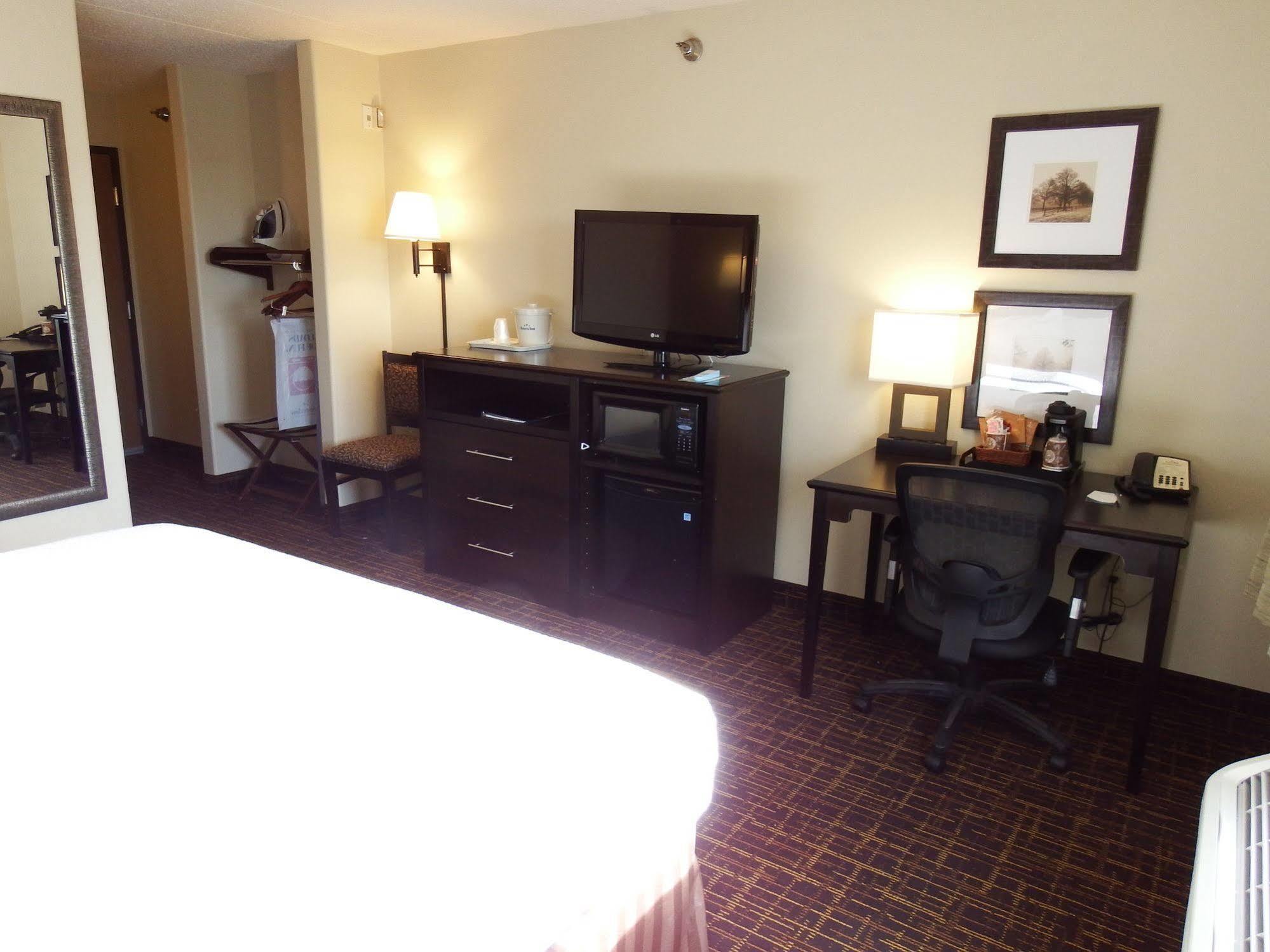 Americinn By Wyndham Πεόρια Εξωτερικό φωτογραφία